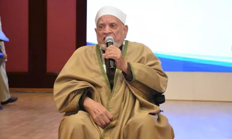  أحمد عمر هاشم