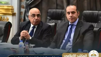 وزير الشؤون النيابية والقانونية 