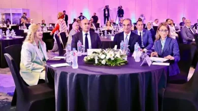  وزيرا التربية والتعليم والاتصالات