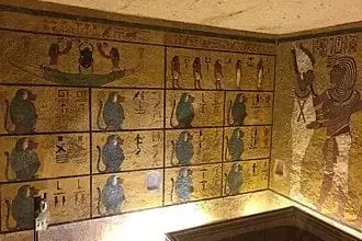 مقبرة الملك توت عنخ آمون