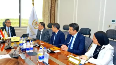 وزير التموين