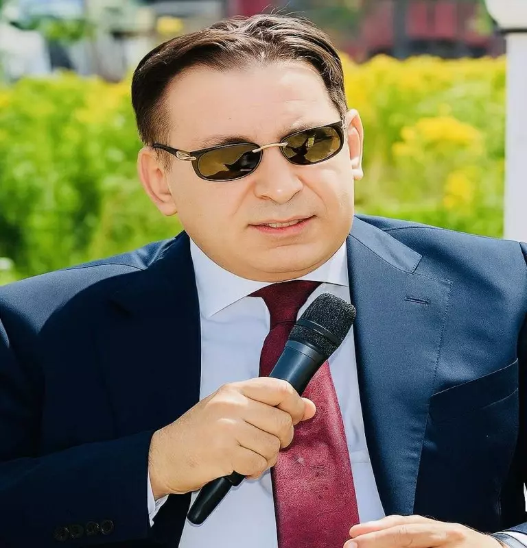 أشرف منير