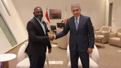 وزير السياحة