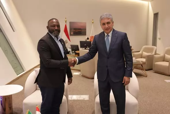 وزير السياحة