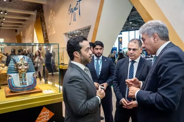 وزير السياحة والآثار