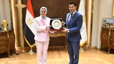 وزير الشباب والرياضة