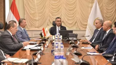  وزير التموين 