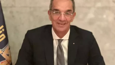 وزير الاتصالات