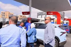 حملات تفتيشية على المنشات ومحطات الوقود لمتابعة تطبيق اشتراطات السلامة المهنية في 5 محافظات