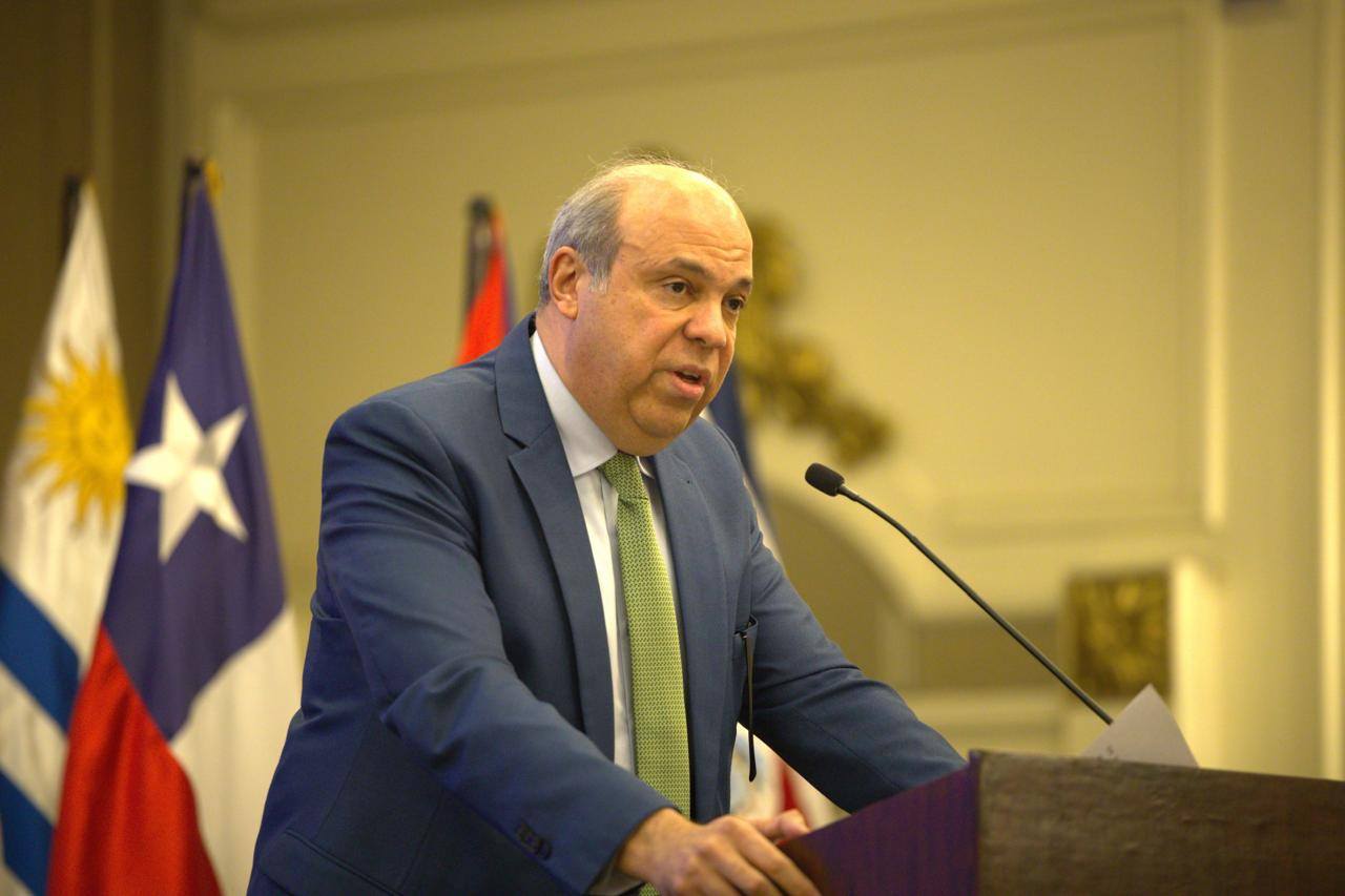 وزارة الطيران المدني