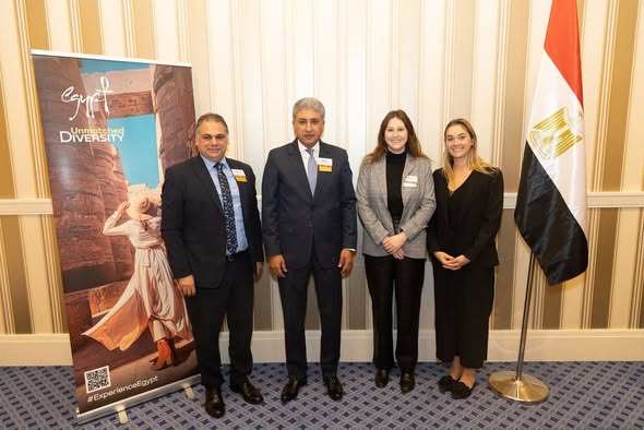 وزير السياحة