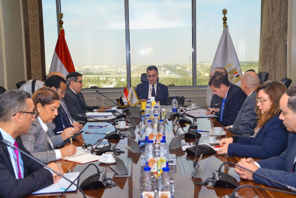 وزير التموين