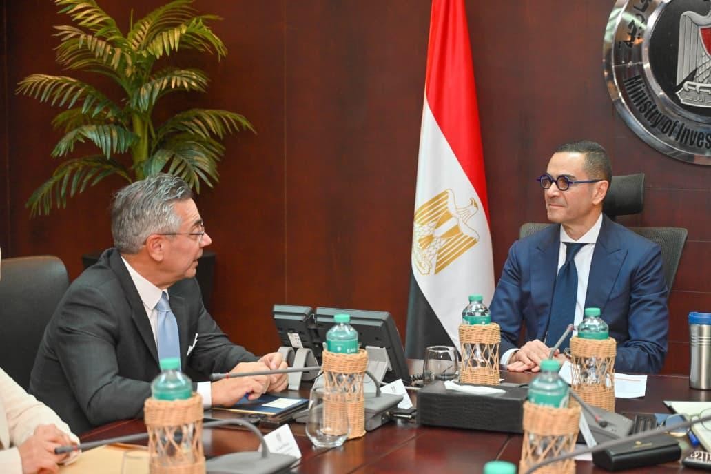 وزير الاستثمار والتجارة الخارجية