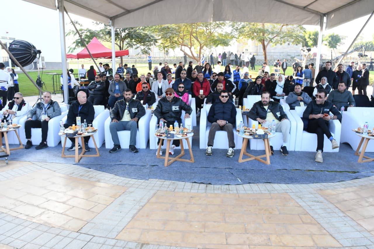 وزير الشباب والرياضة