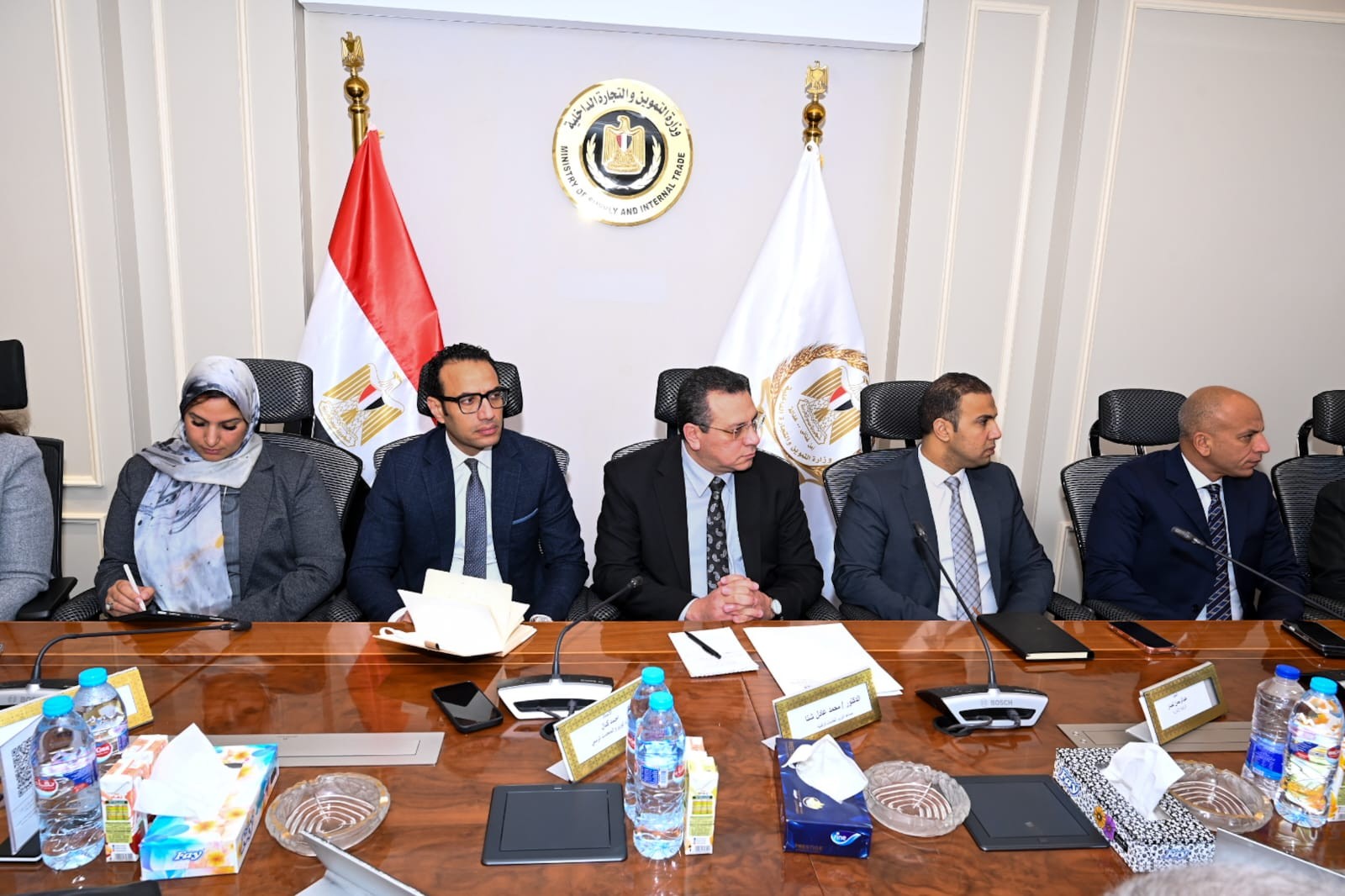 وزير التموين