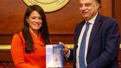 وزيرة التخطيط 