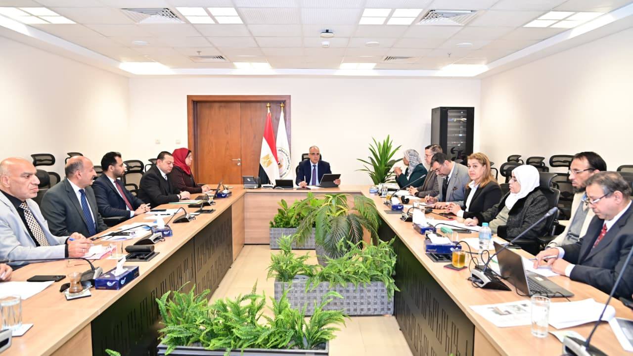 وزير الموارد المائية