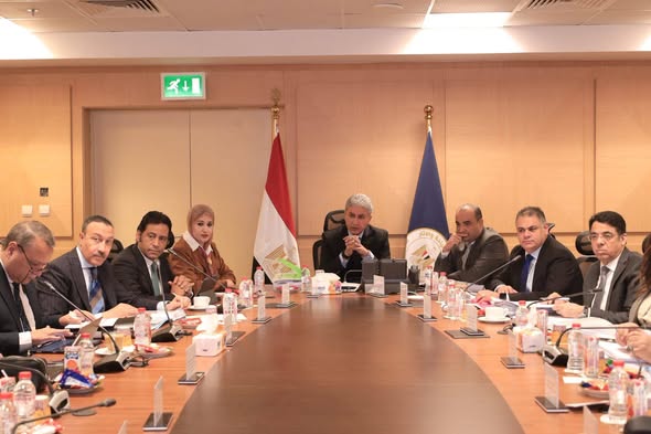 وزير السياحة والآثار