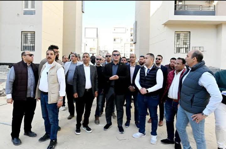 وزير الإسكان يتفقد مشروع "سكن لكل المصريين" والمدينة التراثية بالعلمين الجديدة