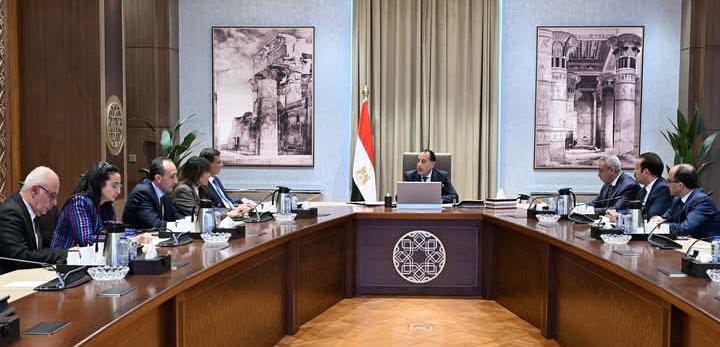 رئيس الوزراء يتابع جهود توافر السلع الغذائية والمنتجات الزراعية في الأسواق