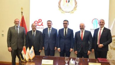 وزير التموين