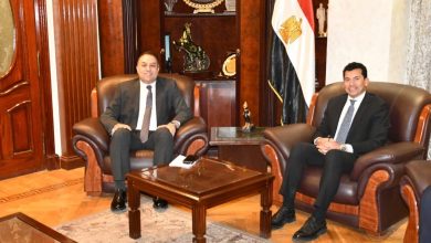 وزير الشباب والرياضة،