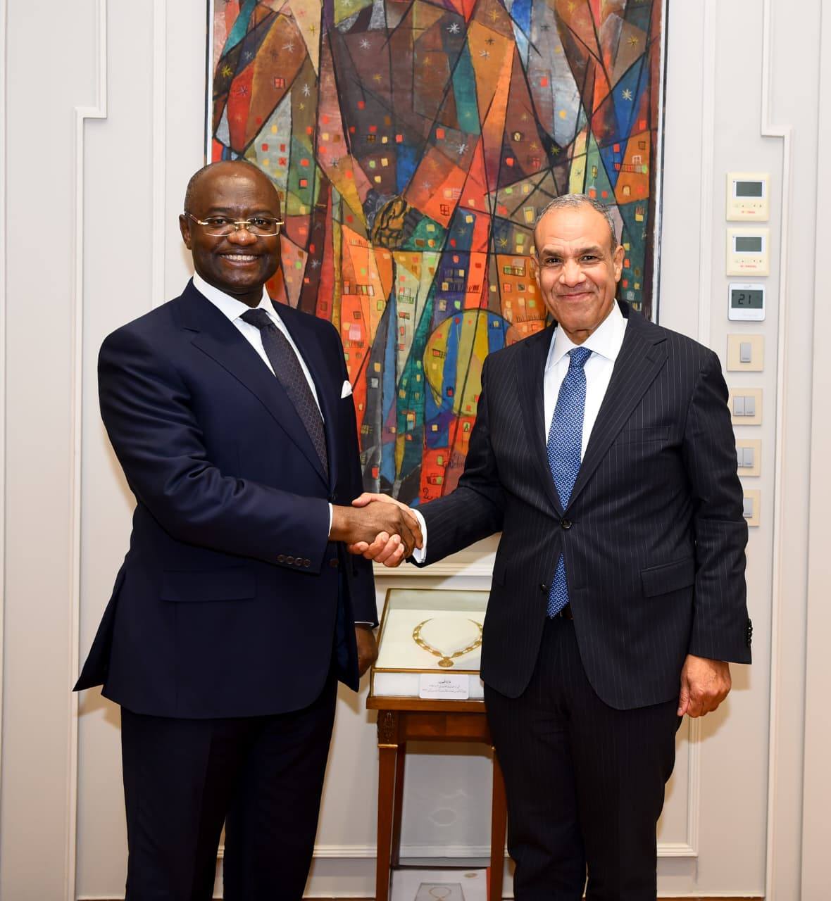 وزير الخارجية