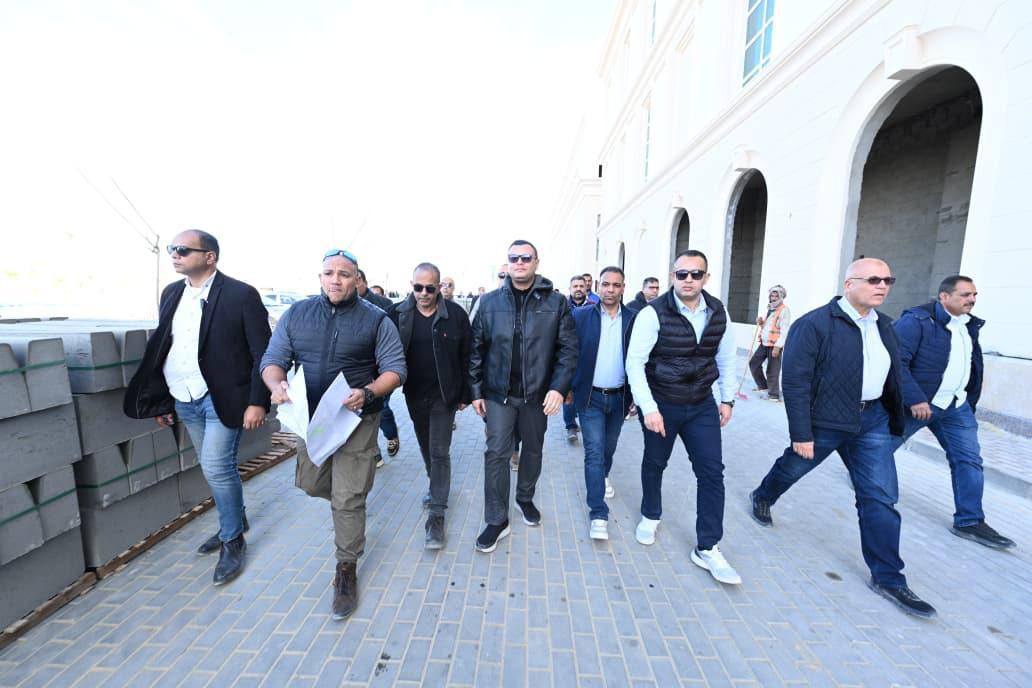 وزير الإسكان