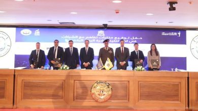 وزير الاتصالات