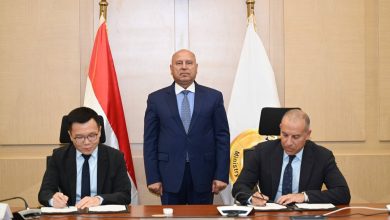 وزير الصناعة