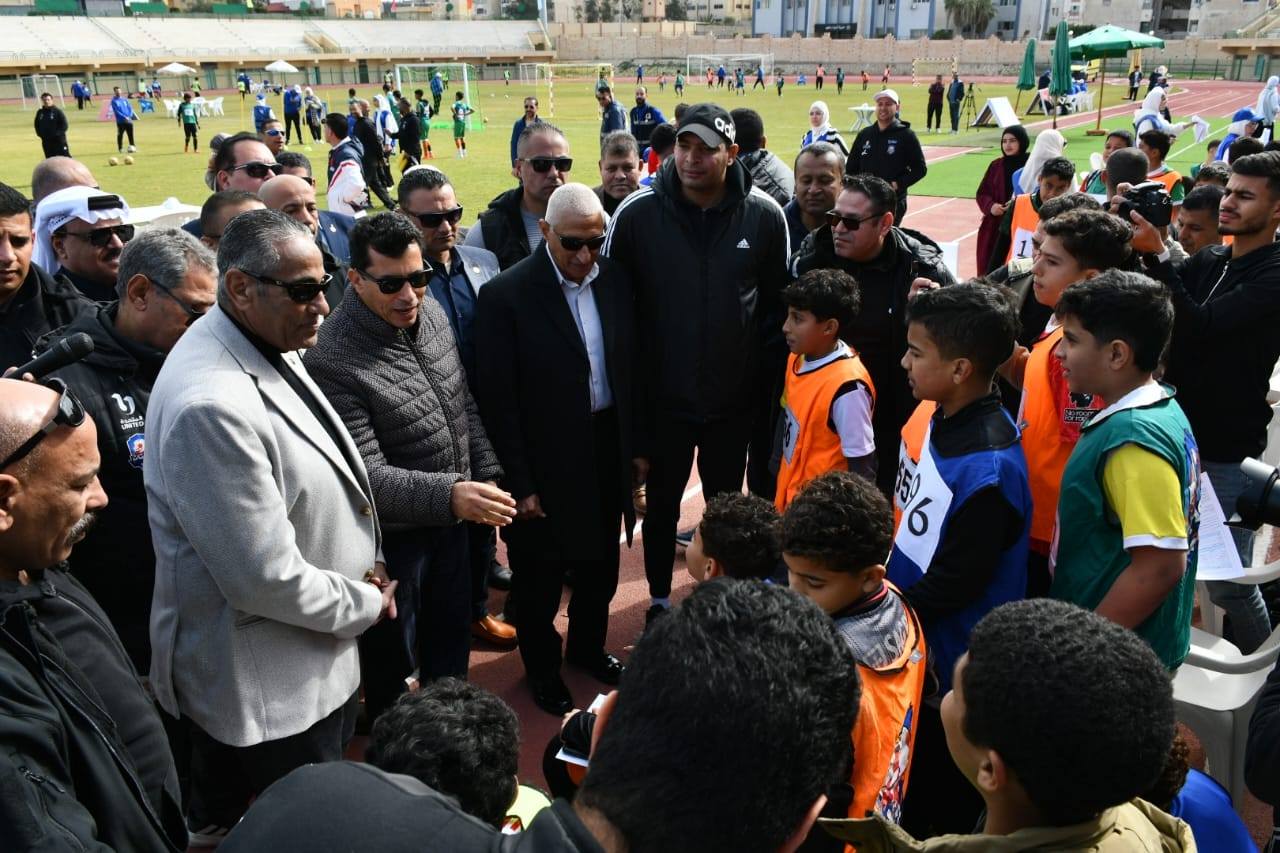 وزير الشباب والرياضة