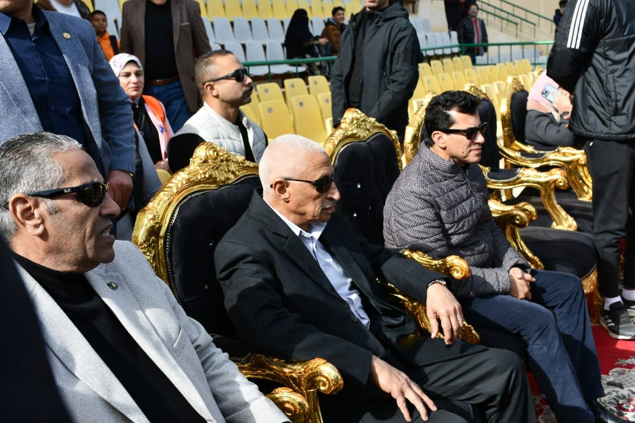 وزير الشباب والرياضة