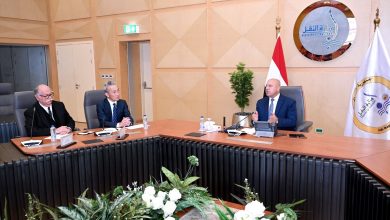 وزير الصناعة والنقل