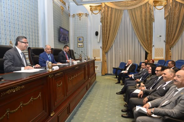  وزير التموين