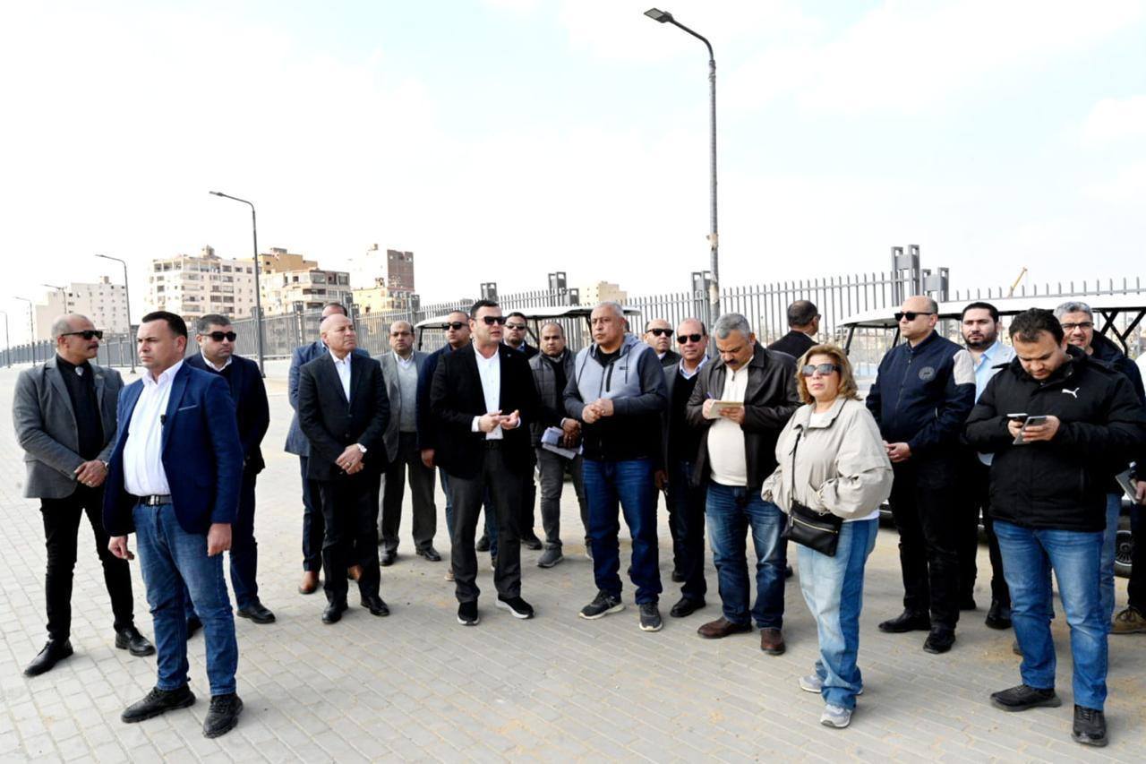 وزير الإسكان