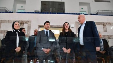  وزير الشباب والرياضة