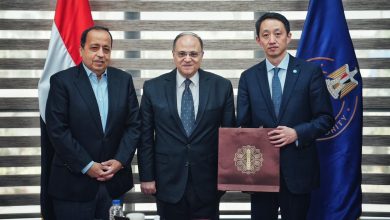 رئيس هيئة الدواء المصرية