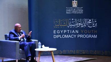 وزير الشباب والرياضة