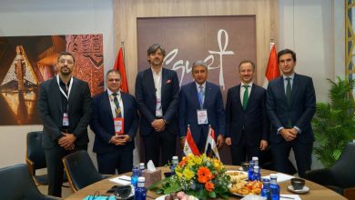 وزير السياحة