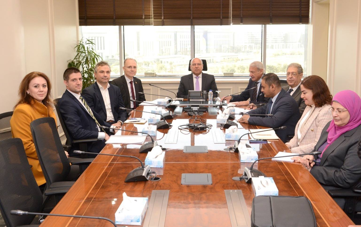 وزير الصناعة والنقل