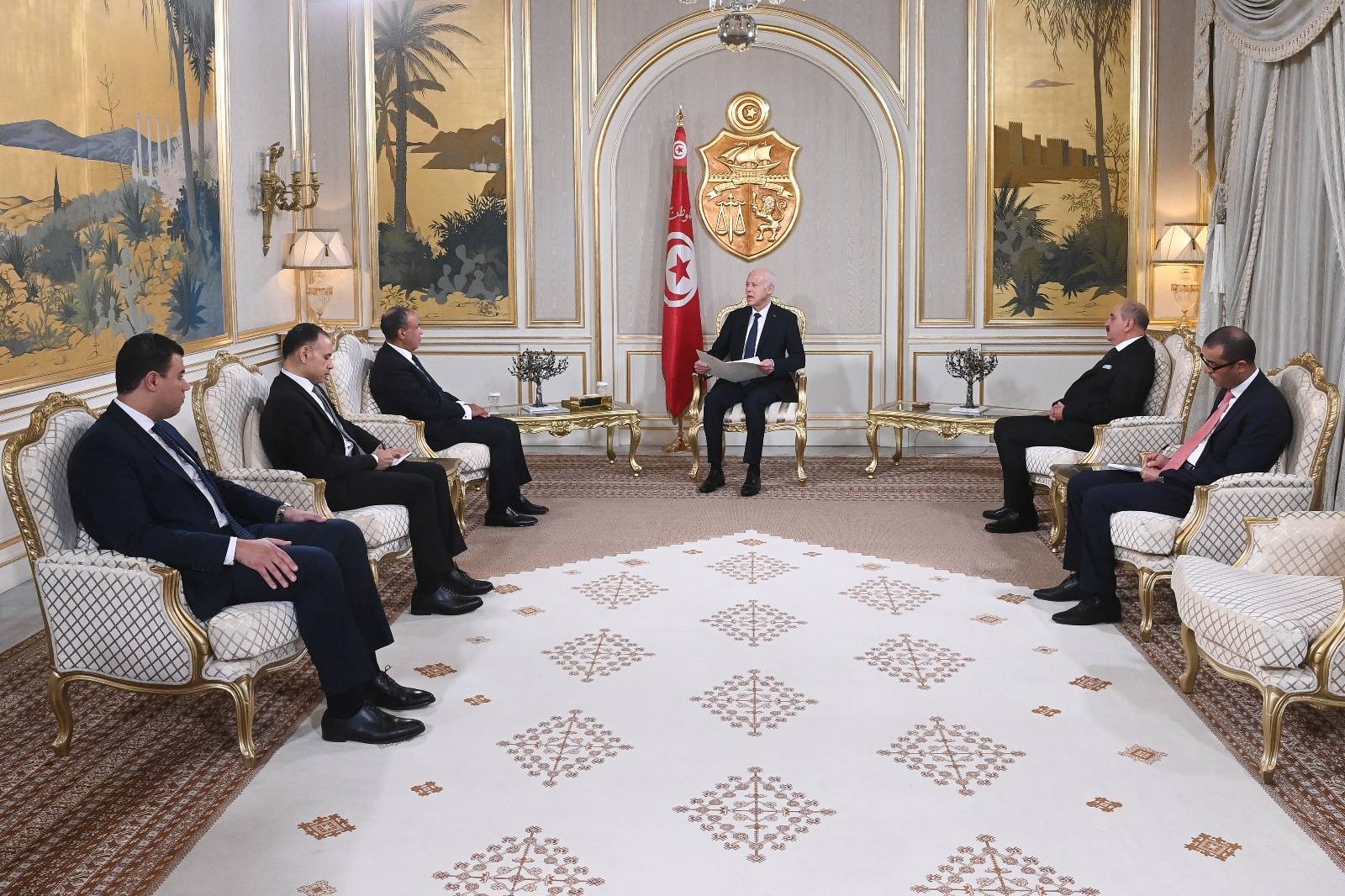 وزير الخارجية