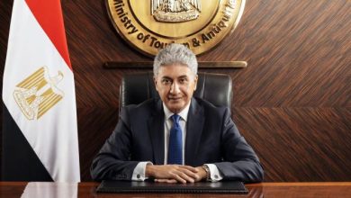 وزير السياحة