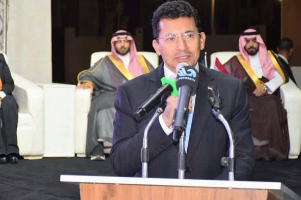 وزير الشباب والرياضة