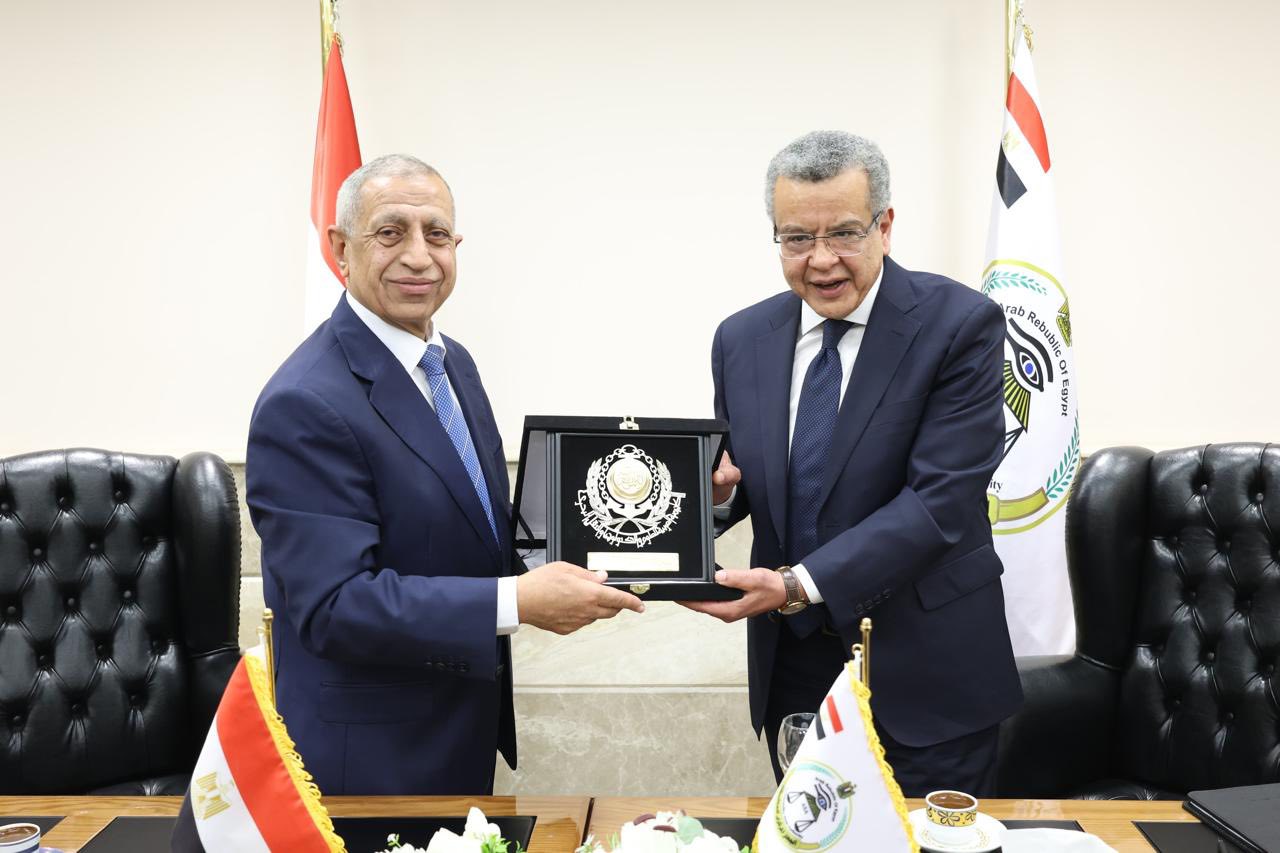 الأكاديمية العربية