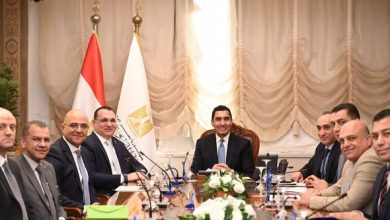 وزير الشباب والرياضة