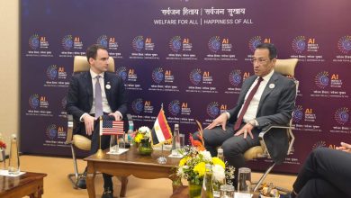 وزير الاتصالات