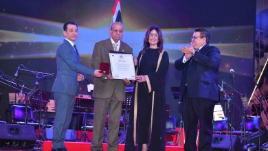 وزيرة الثقافة