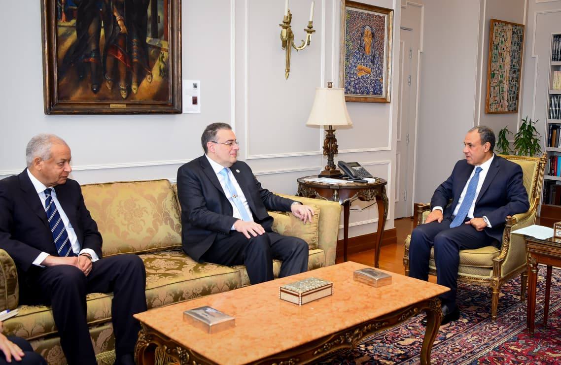 وزير الخارجية