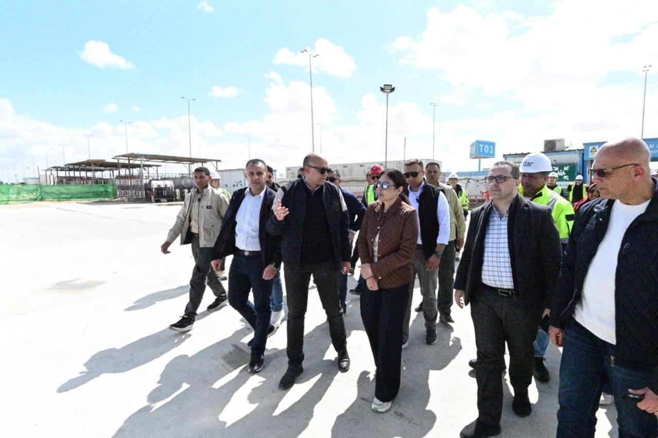 وزيرة الاسكان