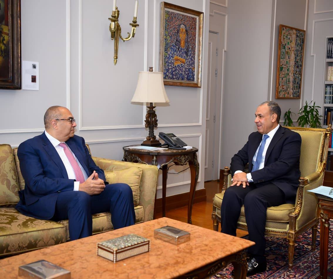 وزير الخارجية